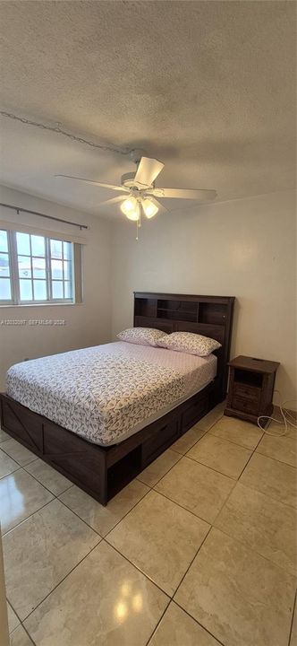 For Rent: $2,300 (2 beds, 1 baths, 822 Square Feet)