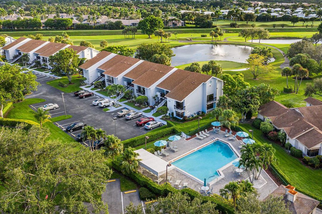 Country Club Community Pool
