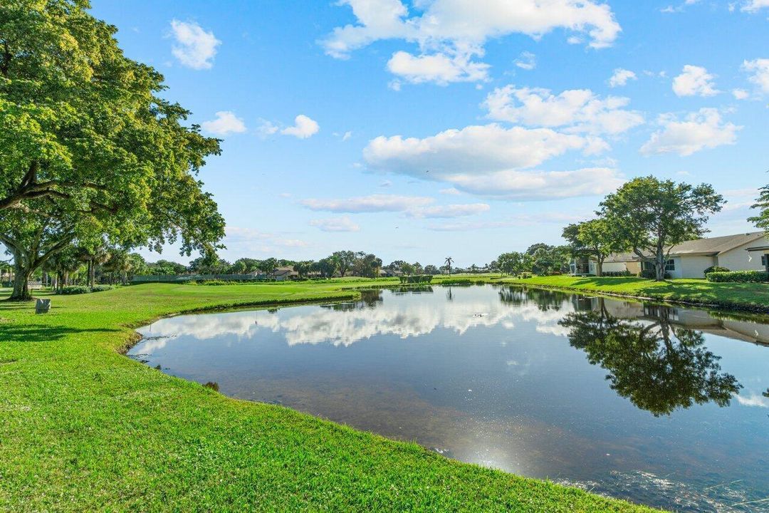 Lake & Golf Views