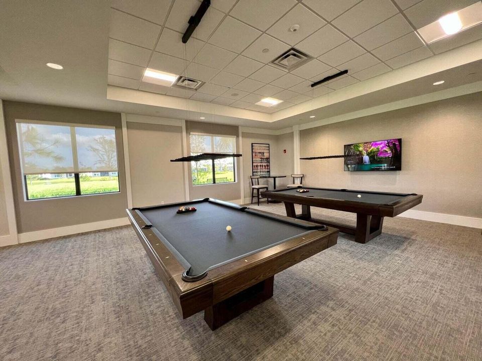Valencia Cay Amenities