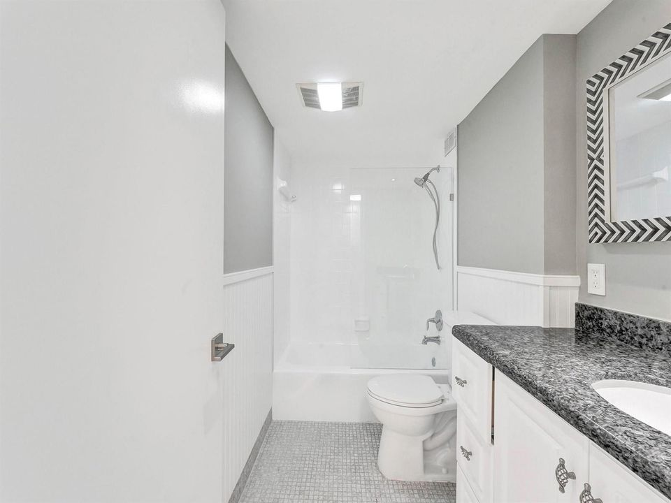 2nd Bathroom