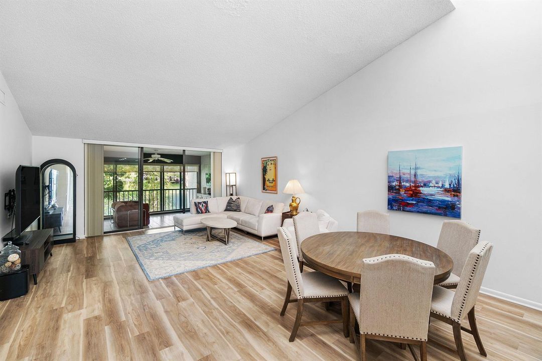 039-61EastgateDrive-H-BoyntonBeach-FL-33
