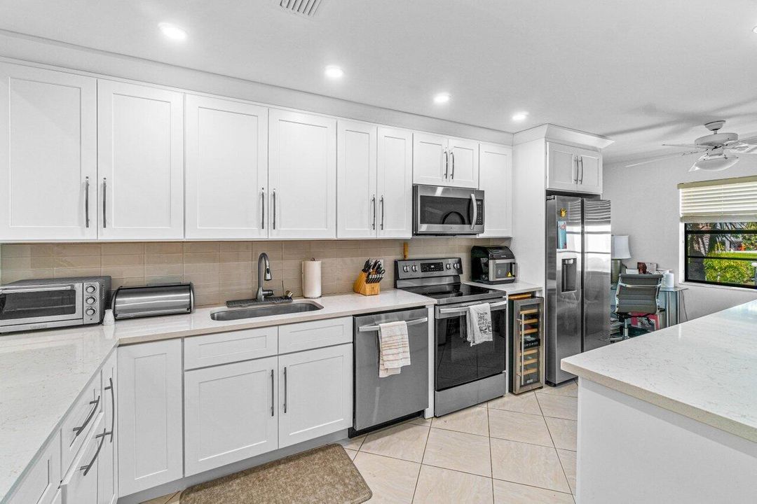 005-61EastgateDrive-D-BoyntonBeach-FL-33