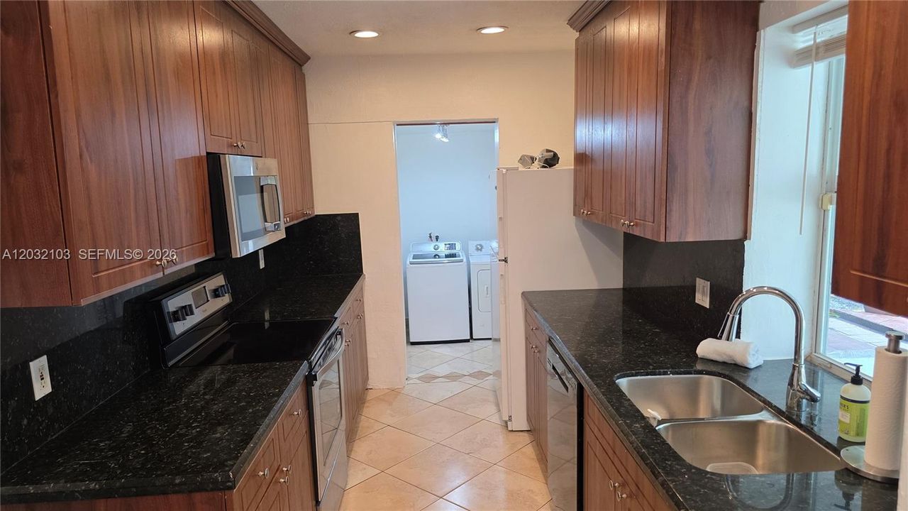 For Rent: $2,990 (3 beds, 2 baths, 0 Square Feet)
