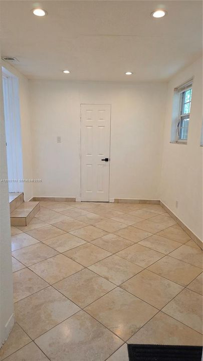 For Rent: $2,990 (3 beds, 2 baths, 0 Square Feet)
