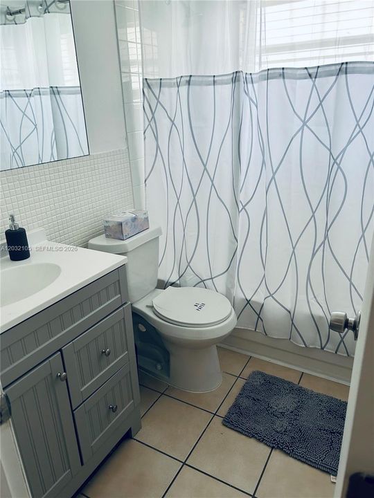 For Rent: $3,100 (3 beds, 2 baths, 1400 Square Feet)