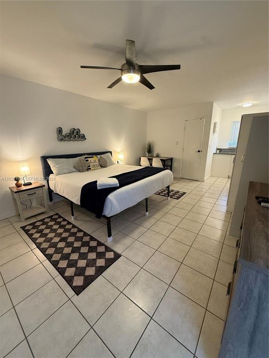 For Rent: $3,100 (3 beds, 2 baths, 1400 Square Feet)