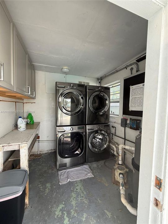 For Rent: $3,100 (3 beds, 2 baths, 1400 Square Feet)