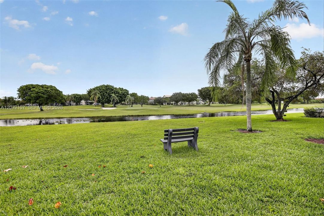 For Sale: $275,000 (2 beds, 2 baths, 1192 Square Feet)