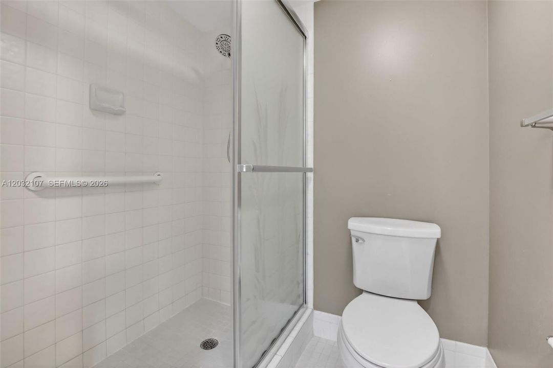 For Sale: $275,000 (2 beds, 2 baths, 1192 Square Feet)