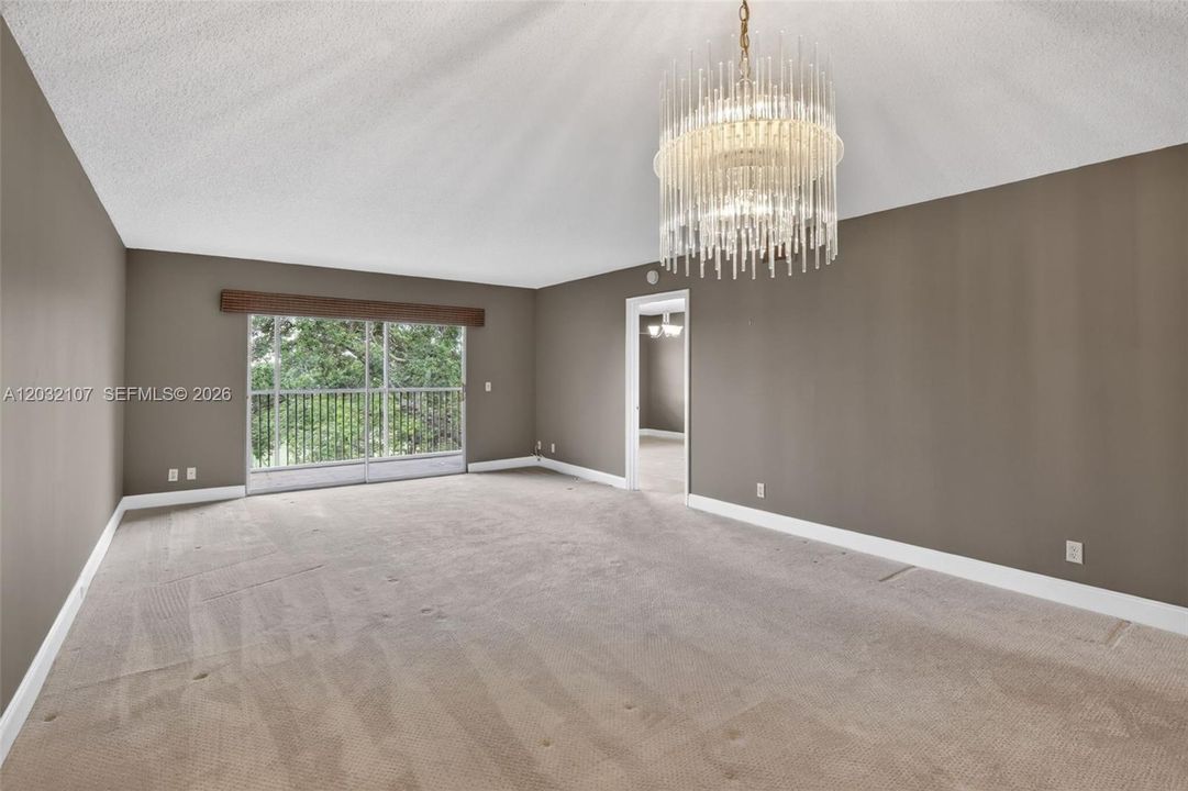 For Sale: $275,000 (2 beds, 2 baths, 1192 Square Feet)