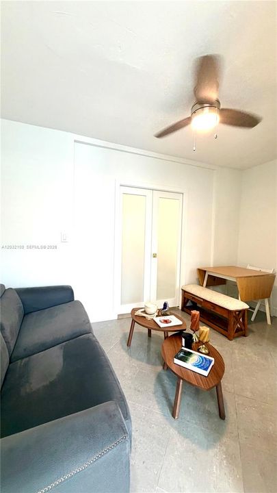 For Rent: $2,650 (0 beds, 1 baths, 430 Square Feet)