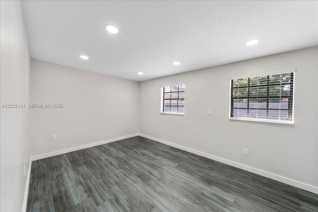 For Rent: $8,750 (5 beds, 4 baths, 3696 Square Feet)
