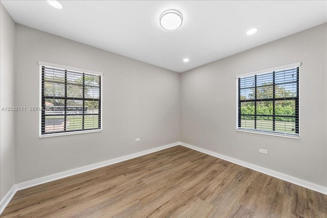 For Rent: $8,750 (5 beds, 4 baths, 3696 Square Feet)