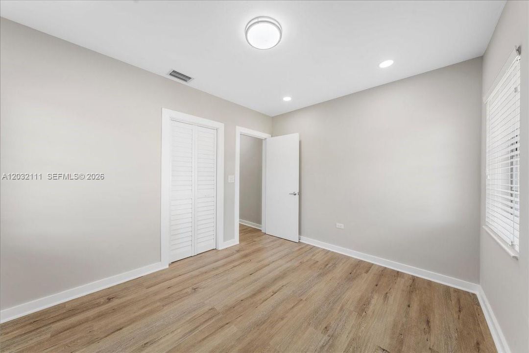 For Rent: $8,750 (5 beds, 4 baths, 3696 Square Feet)