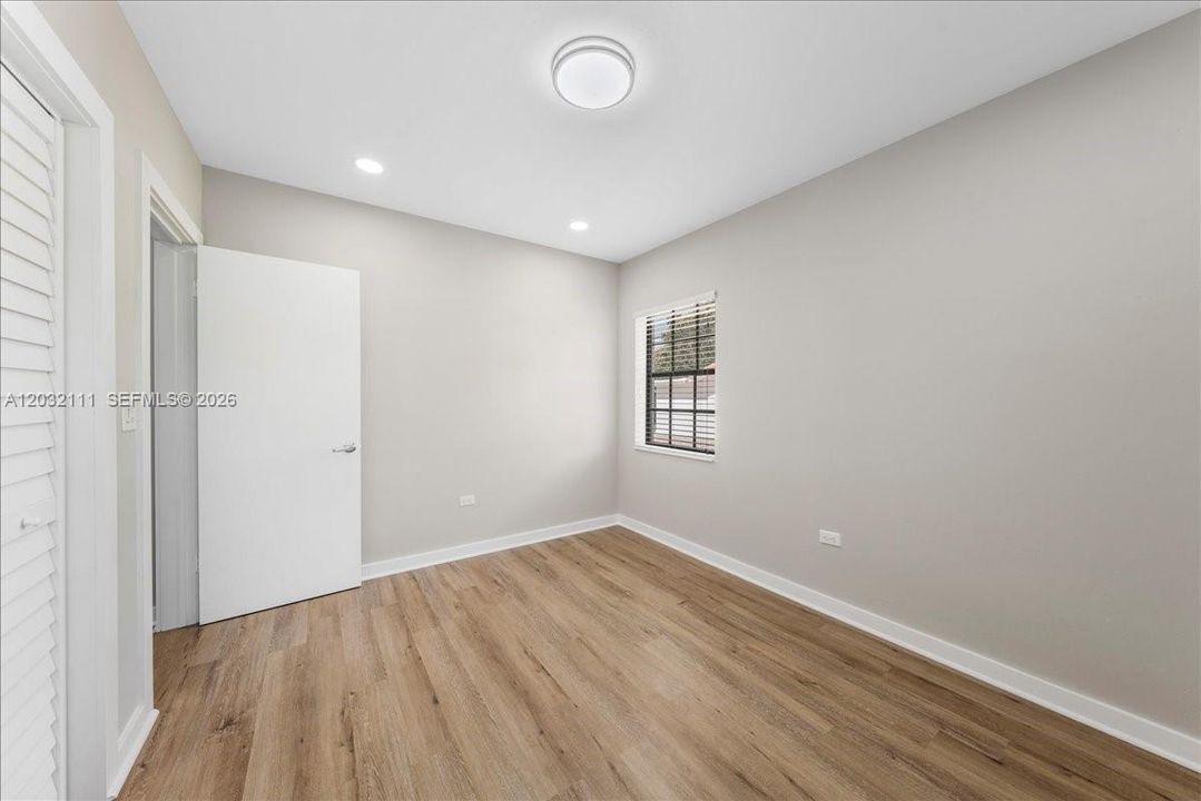 For Rent: $8,750 (5 beds, 4 baths, 3696 Square Feet)