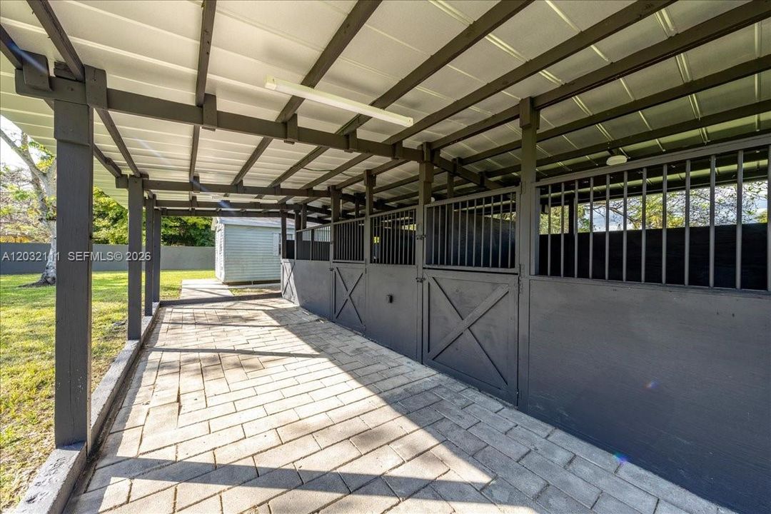 For Rent: $8,750 (5 beds, 4 baths, 3696 Square Feet)