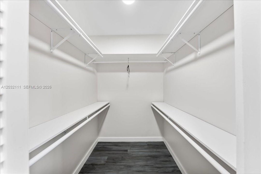 For Rent: $8,750 (5 beds, 4 baths, 3696 Square Feet)