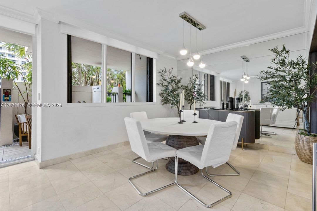 For Rent: $6,000 (2 beds, 2 baths, 1747 Square Feet)
