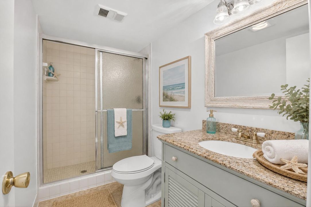 Bath 3- 555 Banyan 307- Coastal Staging