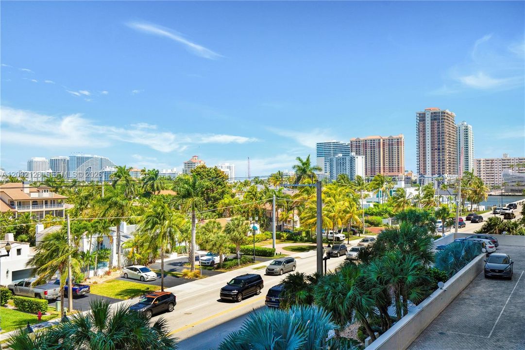 For Sale: $524,995 (3 beds, 2 baths, 1706 Square Feet)