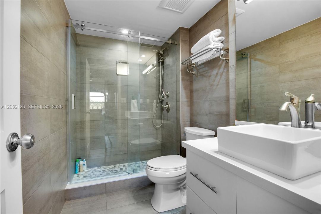 For Sale: $524,995 (3 beds, 2 baths, 1706 Square Feet)