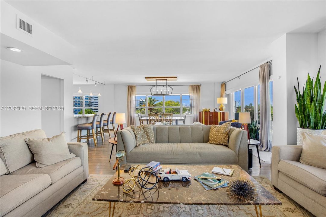 For Sale: $524,995 (3 beds, 2 baths, 1706 Square Feet)