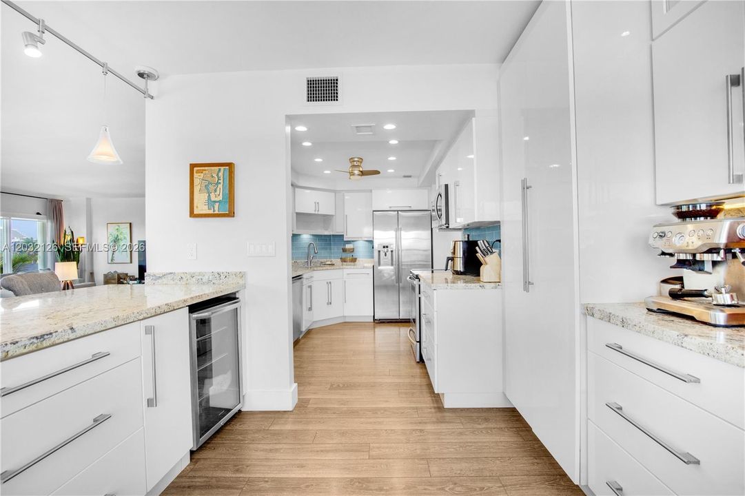 For Sale: $524,995 (3 beds, 2 baths, 1706 Square Feet)