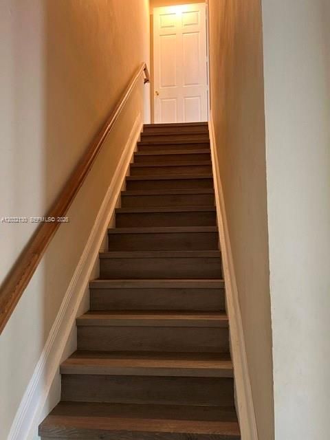 For Sale: $429,000 (4 beds, 2 baths, 1904 Square Feet)