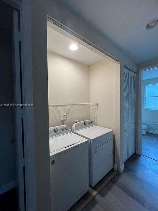 For Sale: $429,000 (4 beds, 2 baths, 1904 Square Feet)