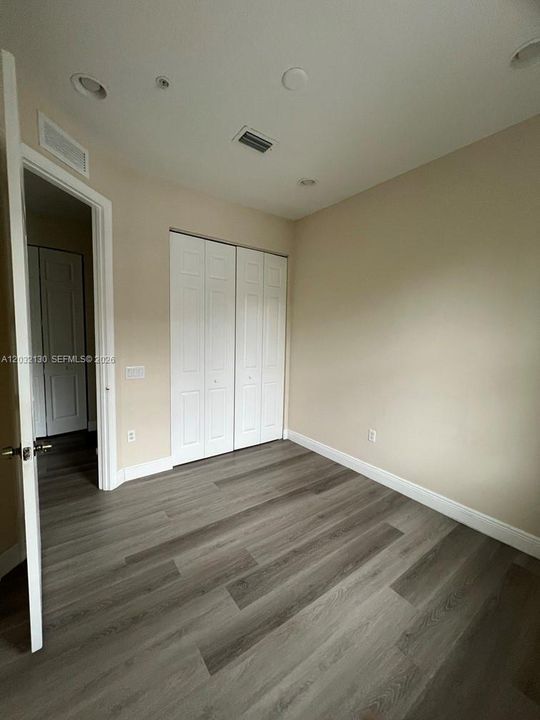 For Sale: $429,000 (4 beds, 2 baths, 1904 Square Feet)