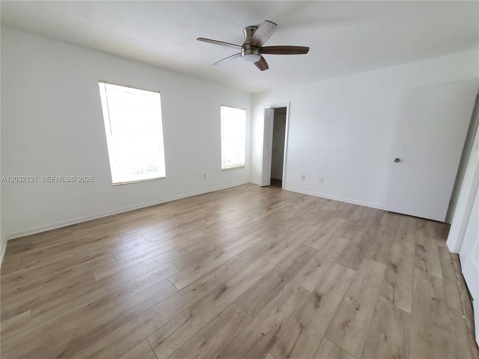 For Rent: $3,295 (3 beds, 2 baths, 1630 Square Feet)