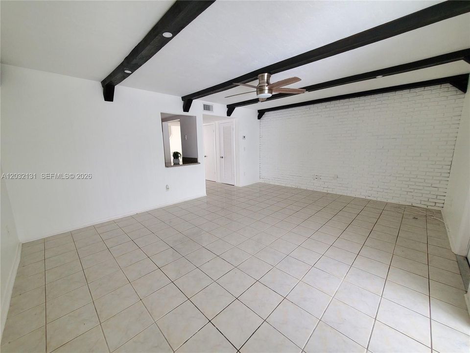 For Rent: $3,295 (3 beds, 2 baths, 1630 Square Feet)