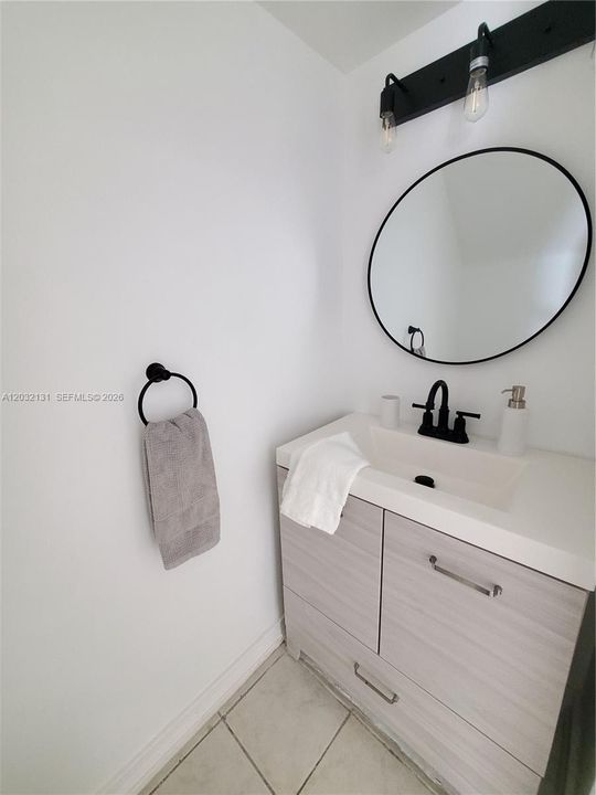 For Rent: $3,295 (3 beds, 2 baths, 1630 Square Feet)