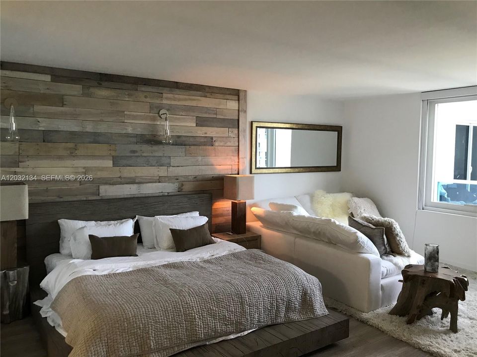For Rent: $4,000 (0 beds, 1 baths, 660 Square Feet)