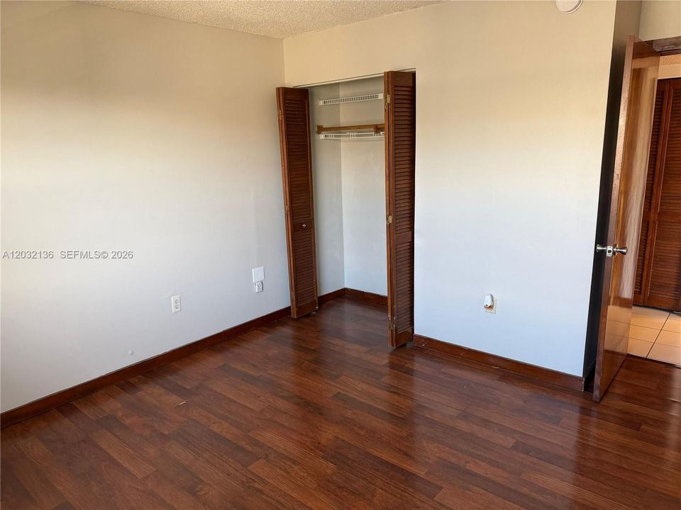 For Rent: $2,300 (2 beds, 2 baths, 920 Square Feet)