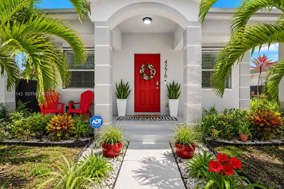 For Rent: $3,500 (3 beds, 2 baths, 1341 Square Feet)
