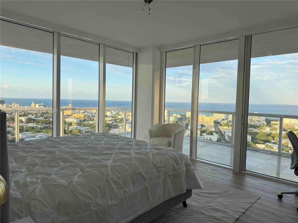 For Rent: $12,000 (2 beds, 2 baths, 1370 Square Feet)
