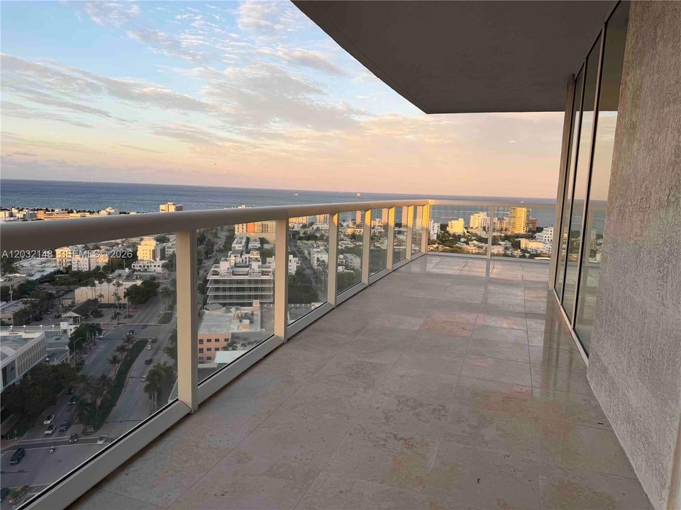 For Rent: $12,000 (2 beds, 2 baths, 1370 Square Feet)