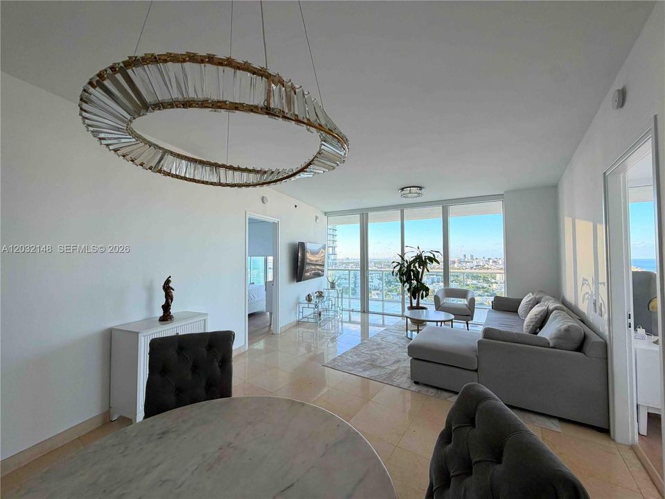 For Rent: $12,000 (2 beds, 2 baths, 1370 Square Feet)