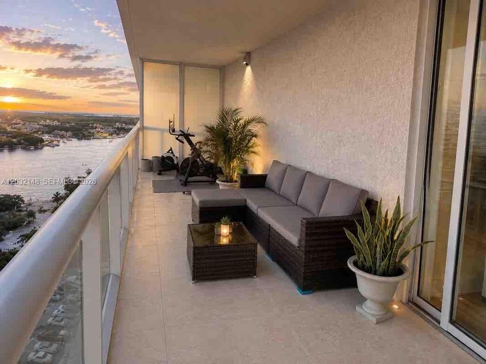 For Rent: $12,000 (2 beds, 2 baths, 1370 Square Feet)