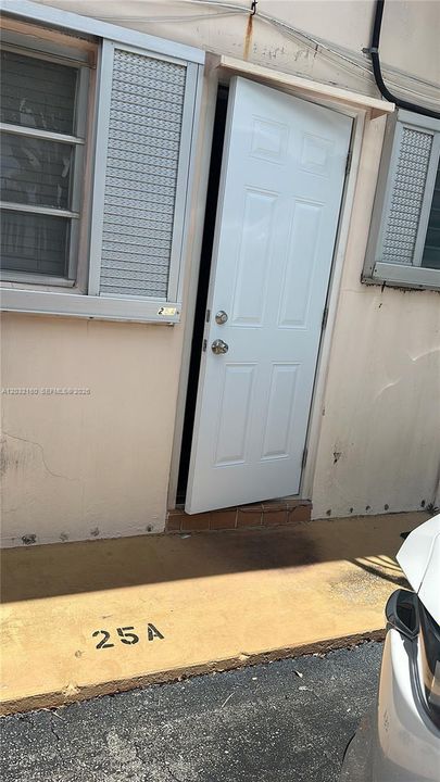For Sale: $155,000 (1 beds, 1 baths, 650 Square Feet)
