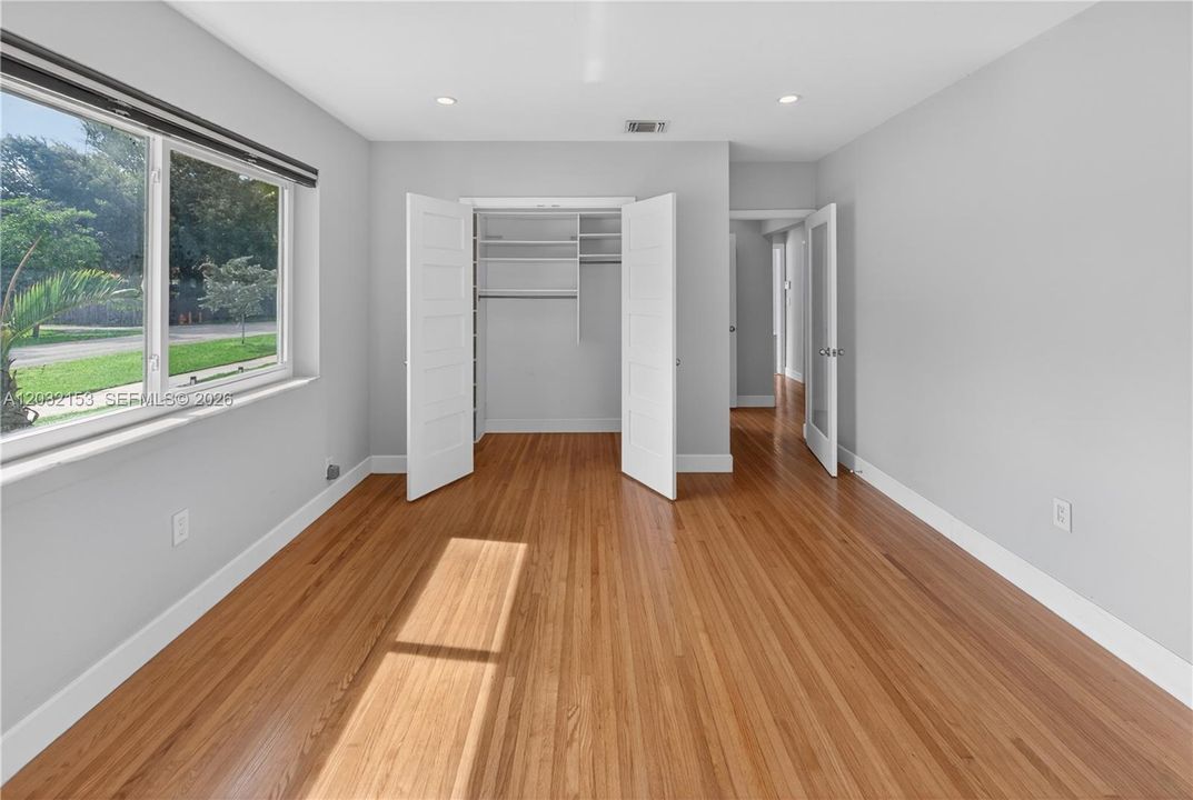 For Rent: $4,750 (2 beds, 2 baths, 1706 Square Feet)