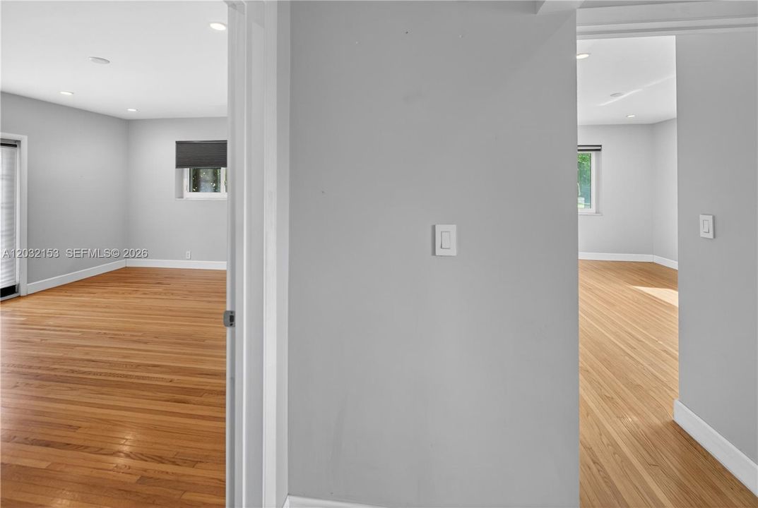 For Rent: $4,750 (2 beds, 2 baths, 1706 Square Feet)