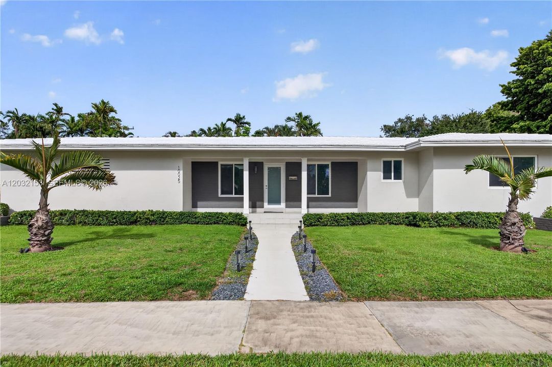 For Rent: $4,750 (2 beds, 2 baths, 1706 Square Feet)