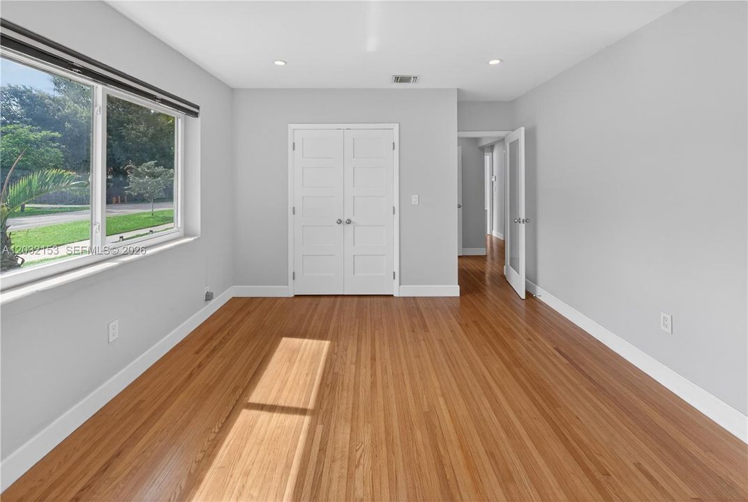 For Rent: $4,750 (2 beds, 2 baths, 1706 Square Feet)