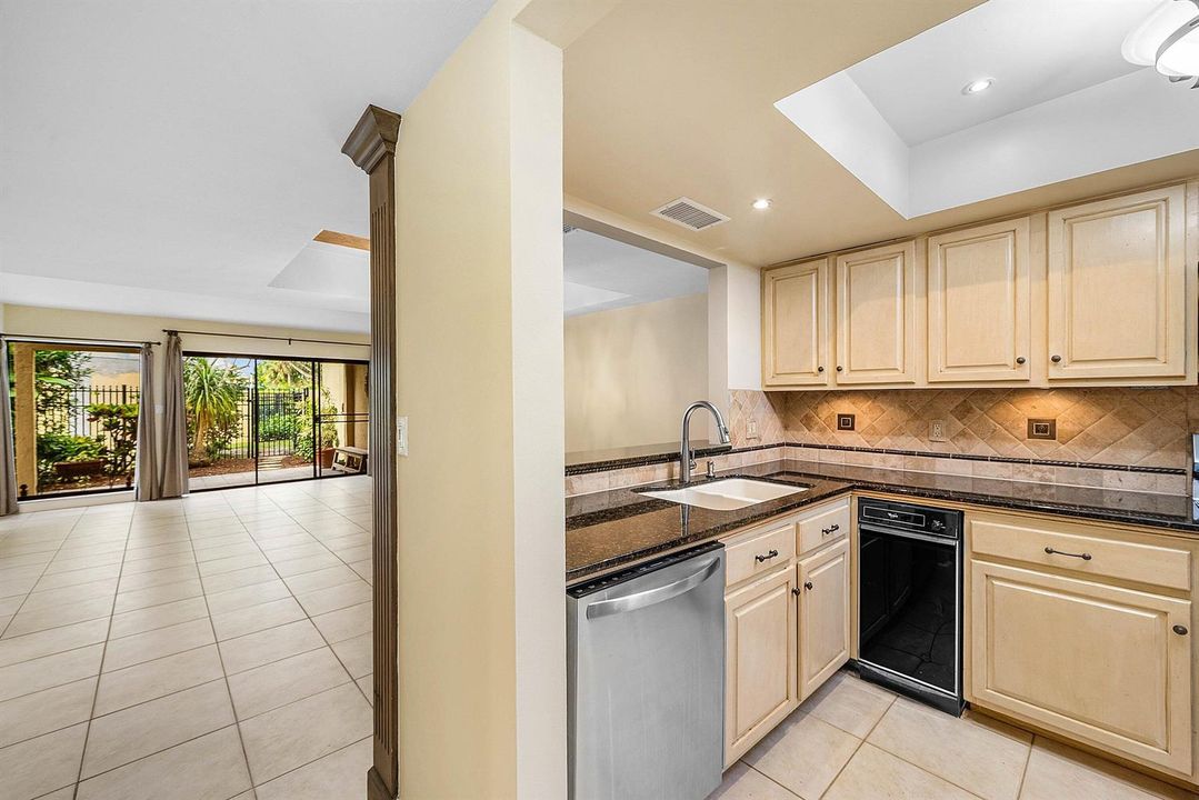 MAIN LEVEL KITCHEN