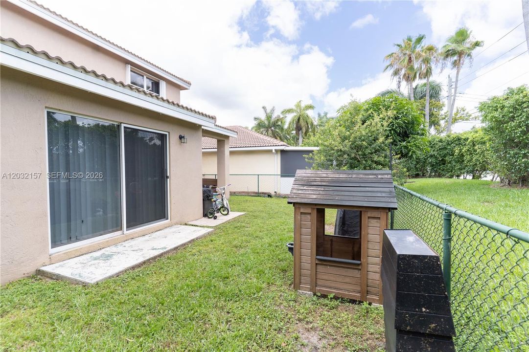 For Sale: $635,000 (4 beds, 2 baths, 2244 Square Feet)