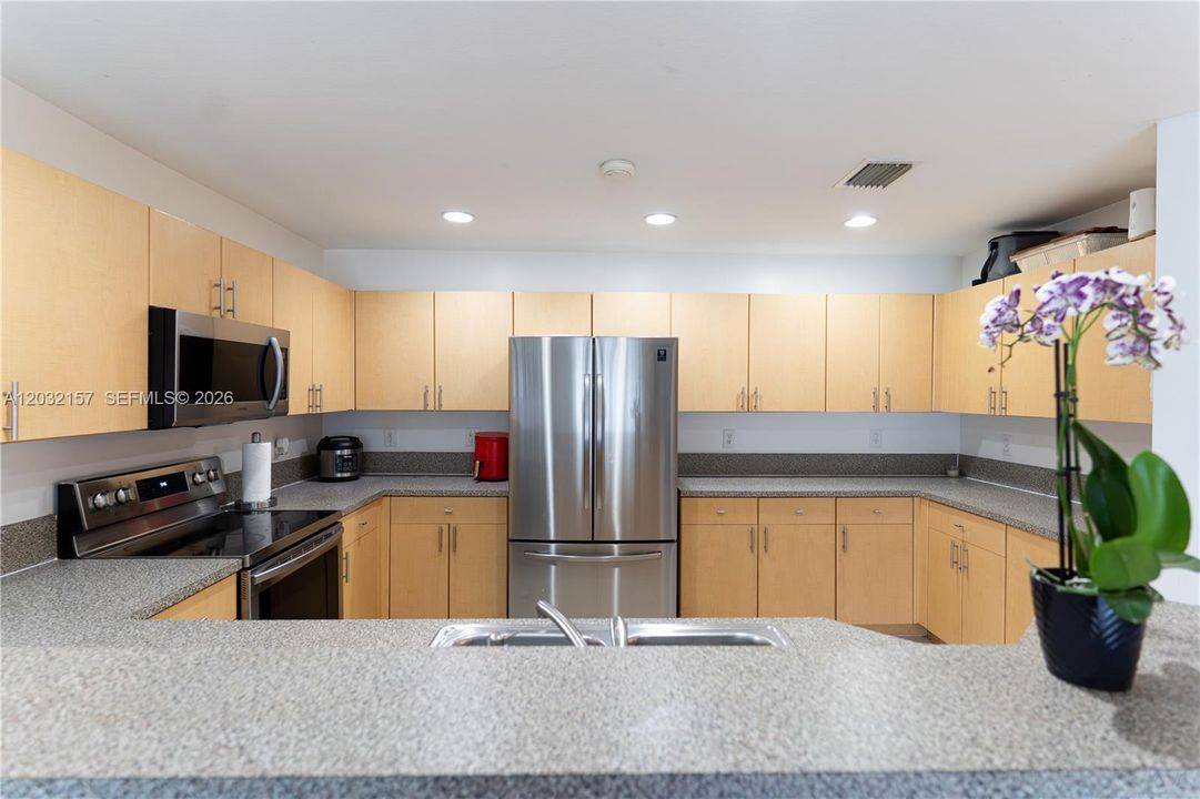 For Sale: $635,000 (4 beds, 2 baths, 2244 Square Feet)