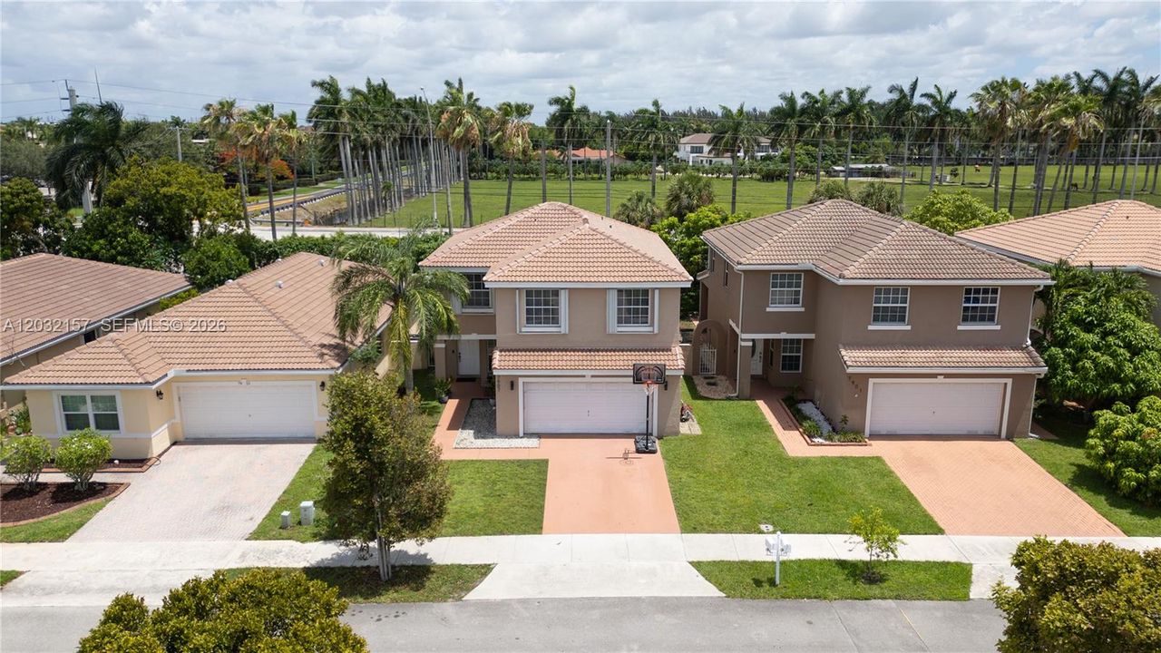 For Sale: $635,000 (4 beds, 2 baths, 2244 Square Feet)